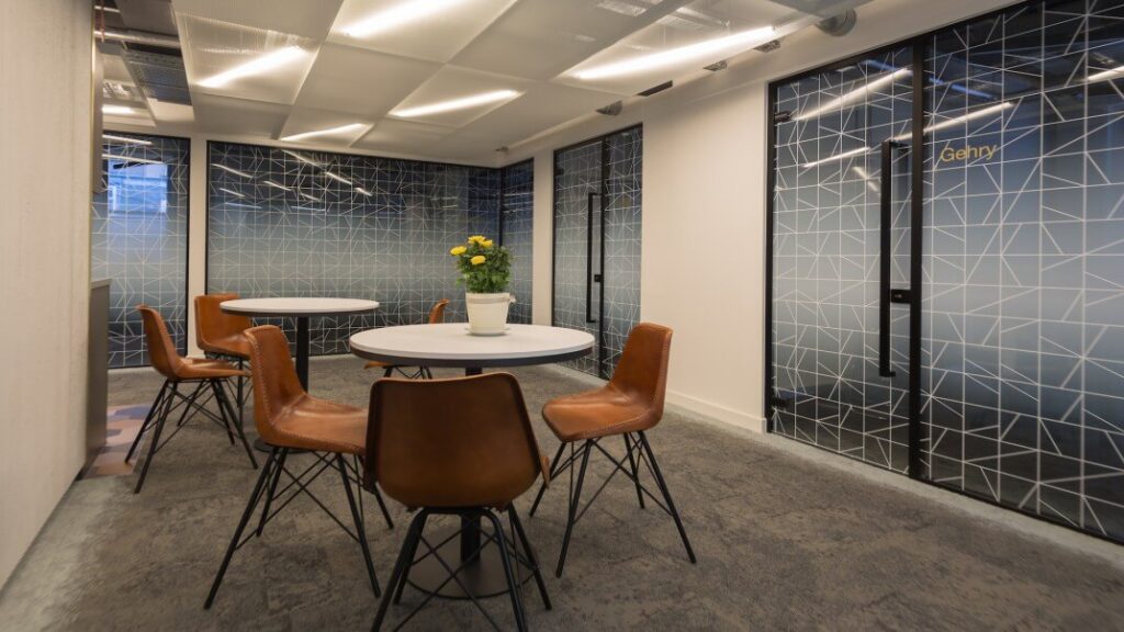 TBWC Carter Lane breakout seating beside the Gehry meeting room