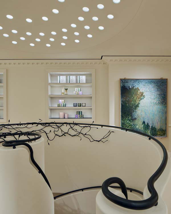 Diptyque Bond Street spiral staircase and fragrance display